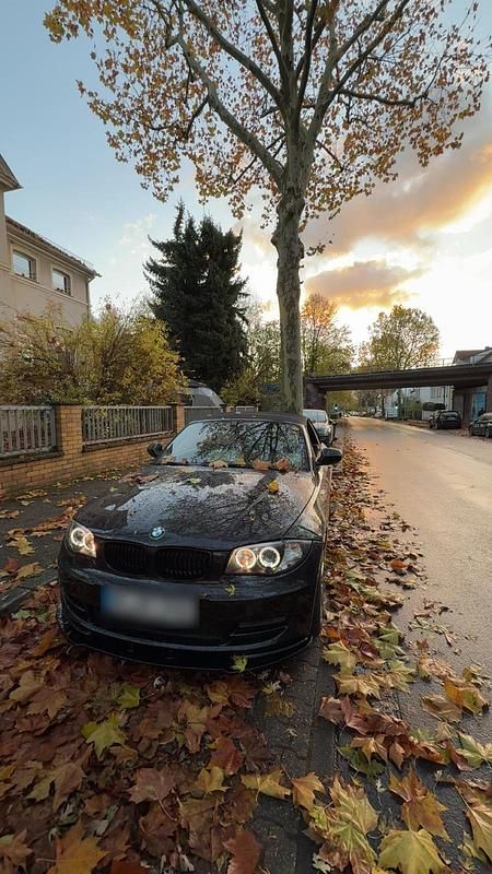 Schwarz Gebraucht 2010 BMW 118 Cabriolet Cabrio | 8.500 € (Etwas zu teuer) - Bild 1/4