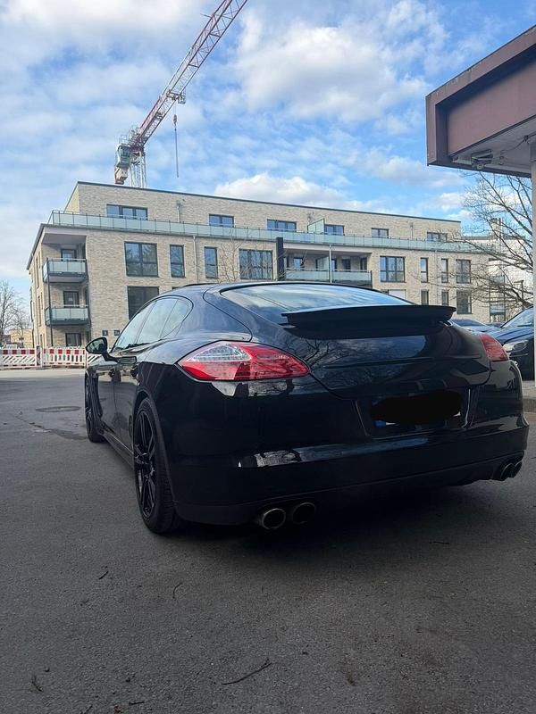 Gebraucht Porsche Panamera 400 PS (294 kW) 2010 Schwarz Kleinwagen