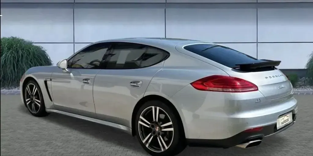 Gebraucht Porsche Panamera 310 PS (228 kW) 2014 Silber Kleinwagen