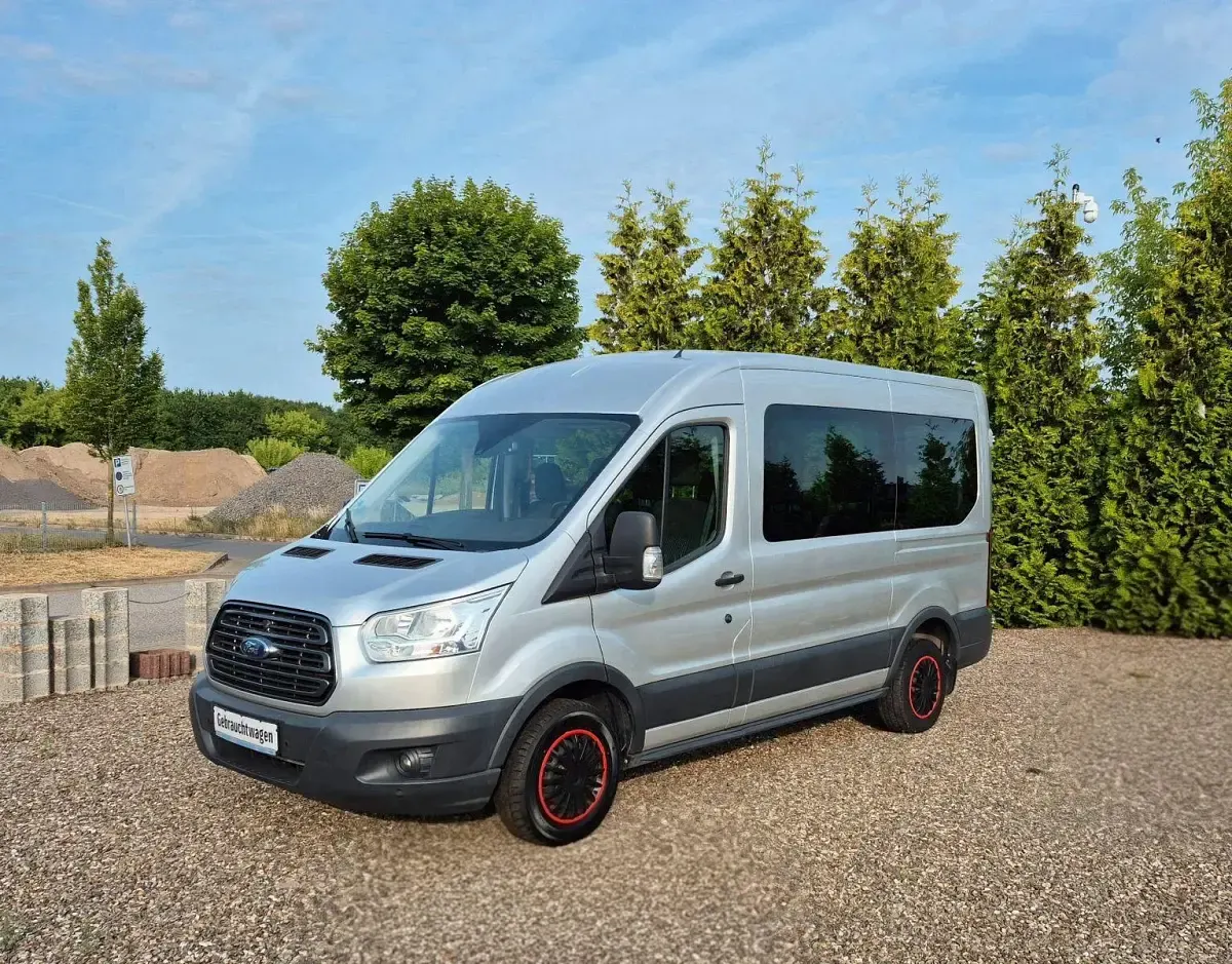 Gebraucht Ford Transit 170 PS (125 kW) 2017 Silber Kombi