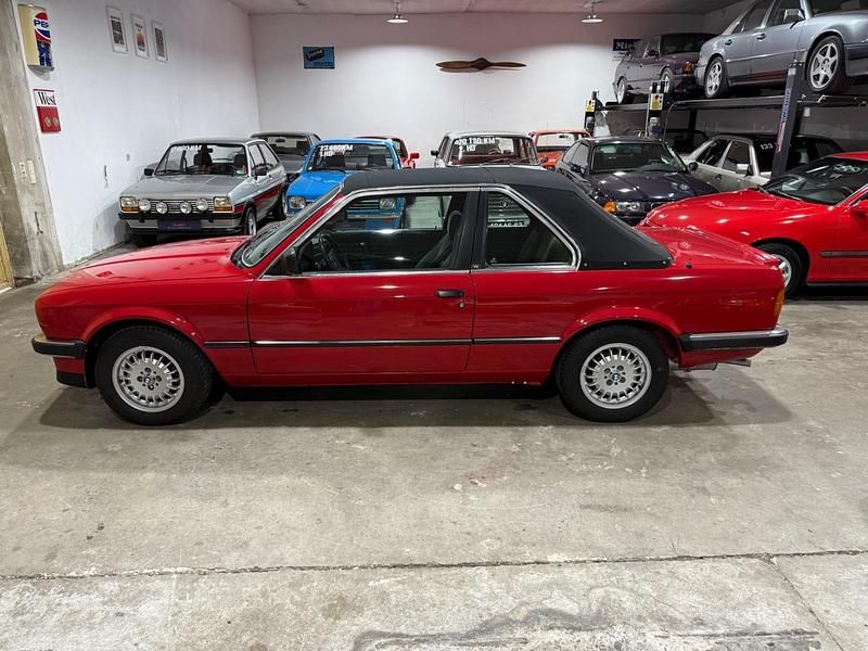 Gebraucht BMW 318 Cabriolet Basis 105 PS (77 kW) 1987 Rot Cabrio