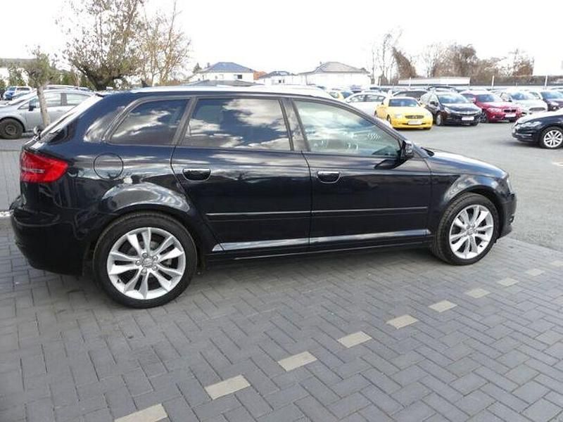 Gebraucht Audi A3 Ambition 125 PS (91 kW) 2010 Schwarz Kleinwagen