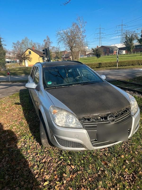 Gebraucht Opel Astra 150 PS (110 kW) 2004 Silber Kombi