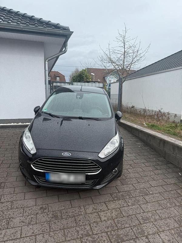 Gebraucht Ford Fiesta SYNC Edition 101 PS (74 kW) 2016 Schwarz Kleinwagen