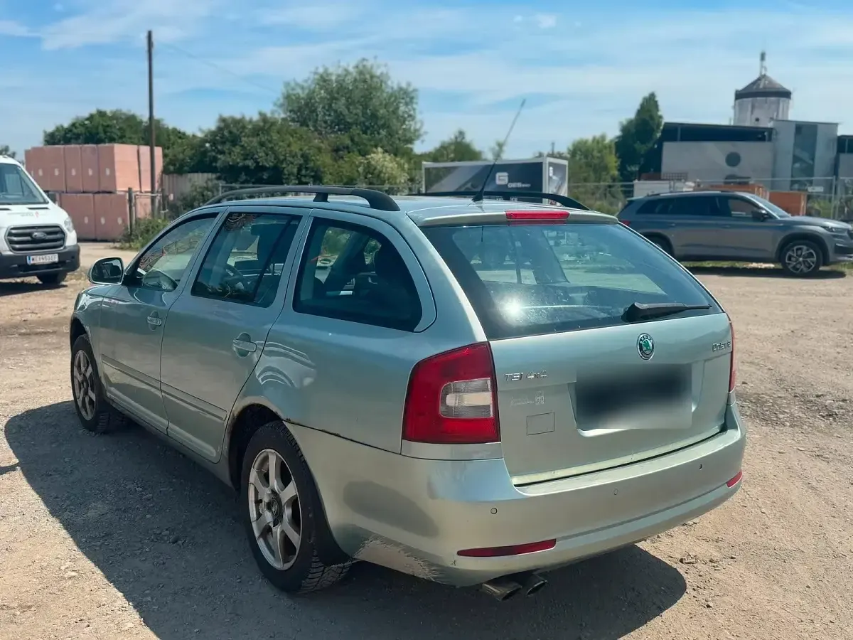 Gebraucht Skoda Octavia 160 PS (117 kW) 2009 Silber Kombi
