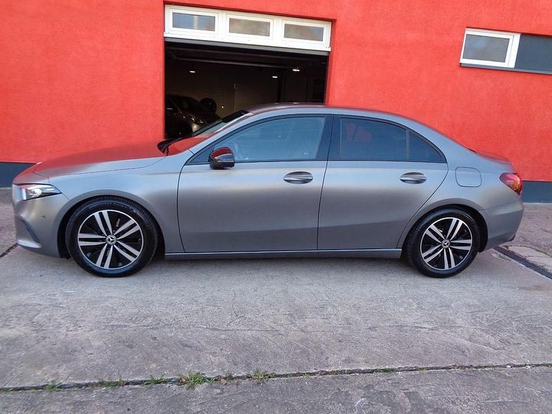 Gebraucht Mercedes A220 190 PS (139 kW) 2022 Grau Limousine