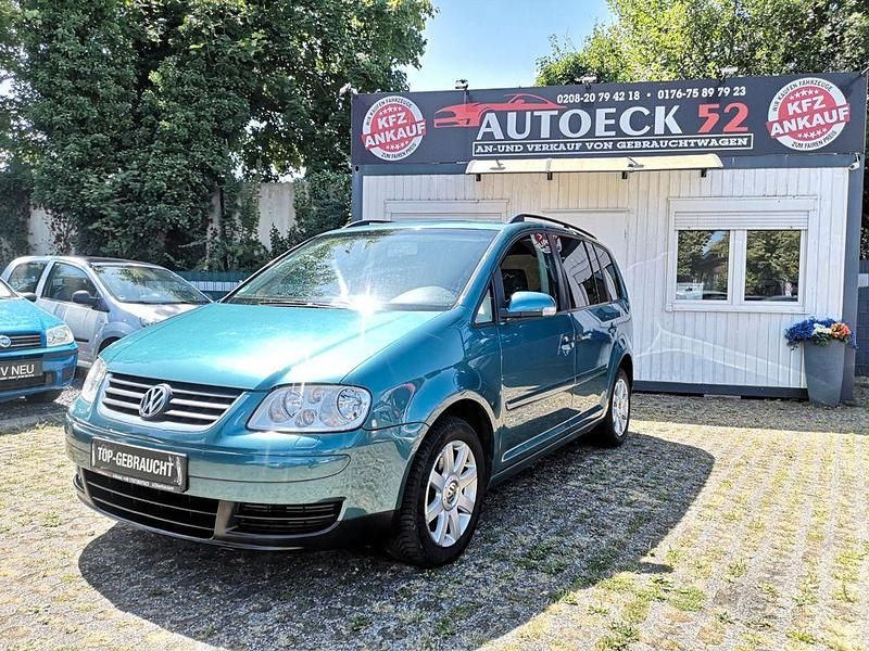 Blau Gebraucht 2004 VW Touran Van / Kleinbus | 4.490 € (Teuer) - Bild 1/4