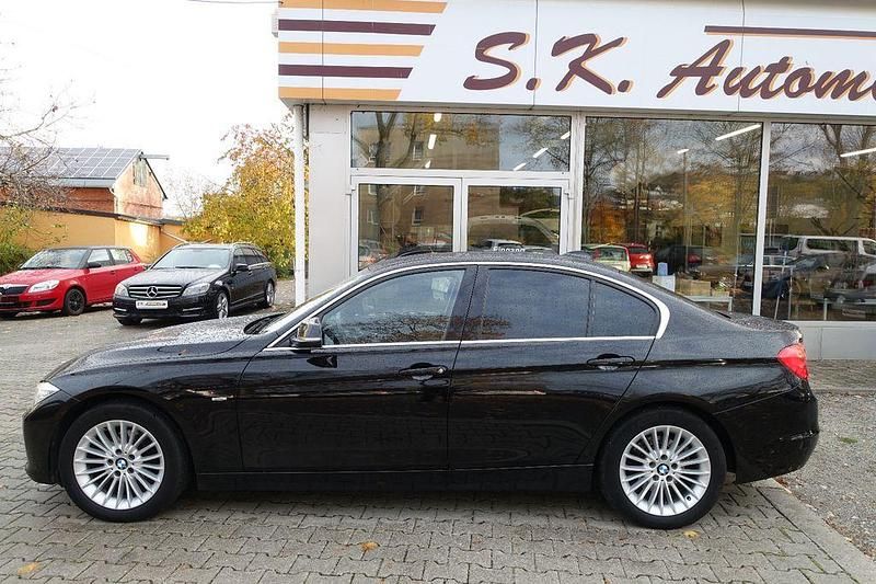 Gebraucht BMW 320 Luxury Line 184 PS (135 kW) 2012 Schwarz Limousine