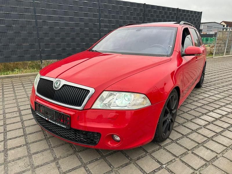 Rot Gebraucht 2007 Skoda Octavia RS Kombi | 2.490 € (Guter Preis) - Bild 1/4