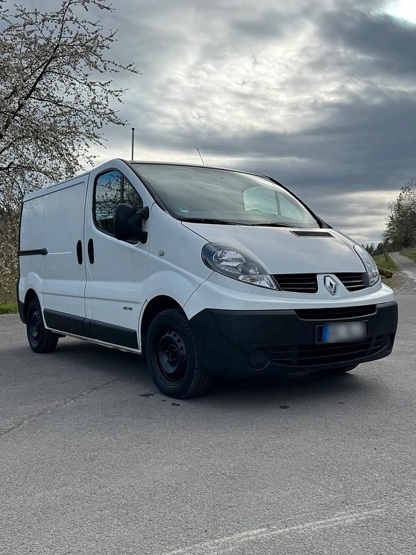 Gebraucht Renault Trafic 115 PS (84 kW) 2008 Weiß Van / Kleinbus