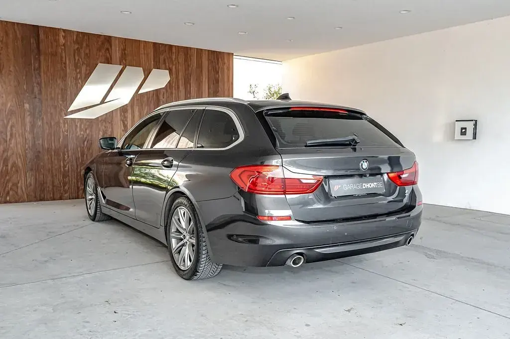 Gebraucht BMW 518 136 PS (100 kW) 2019 Grau Limousine