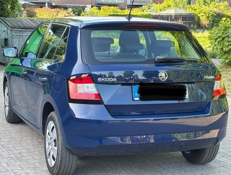 Blau Gebraucht 2017 Skoda Fabia Cool Edition Kleinwagen | 8.400 € (Guter Preis) - Bild 1/4