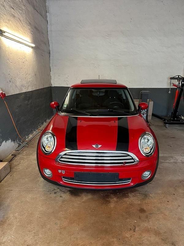 Rot Gebraucht 2008 Mini ONE Kleinwagen | 2.700 € (Guter Preis) - Bild 1/4