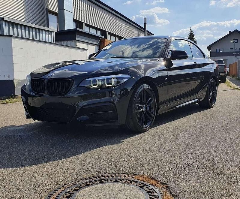 Schwarz Gebraucht 2020 BMW M240 M Sport Coupé | 37.500 € (Fairer Preis) - Bild 1/4