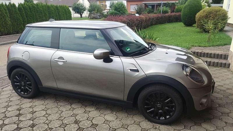 Melting silver metallic Gebraucht 2019 Mini ONE Kleinwagen | 12.200 € (Guter Preis) - Bild 1/4