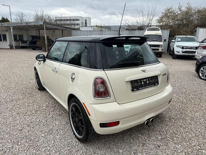 Gebraucht Mini Cooper S 174 PS (127 kW) 2008 Weiß Kleinwagen