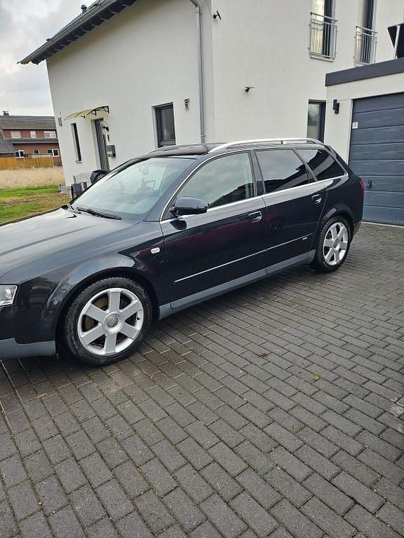 Gebraucht Audi A4 163 PS (119 kW) 2002 Schwarz Kombi