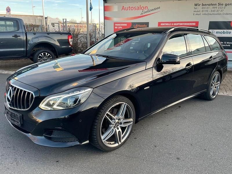 Gebraucht Mercedes E220 Edition 170 PS (125 kW) 2016 Schwarz Kombi