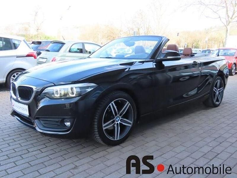 Gebraucht BMW 218 Advantage 136 PS (100 kW) 2018 Black sapphire metallic Cabrio