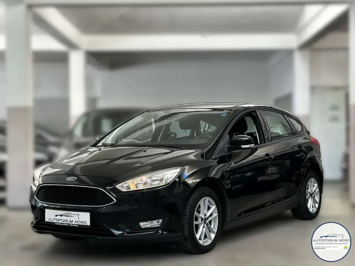 Gebraucht Ford Focus Business Edition 125 PS (91 kW) 2016 Schwarz Limousine