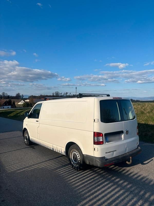 Gebraucht VW Transporter 115 PS (84 kW) 2015 Weiß Van
