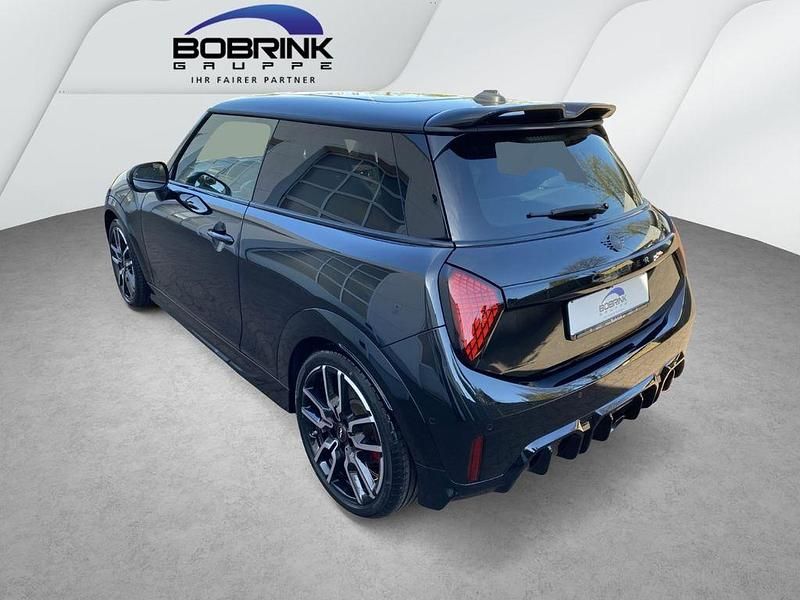 Używany Mini John Cooper Works 231 KM (169 kW) 2025 Czarny Hatchback
