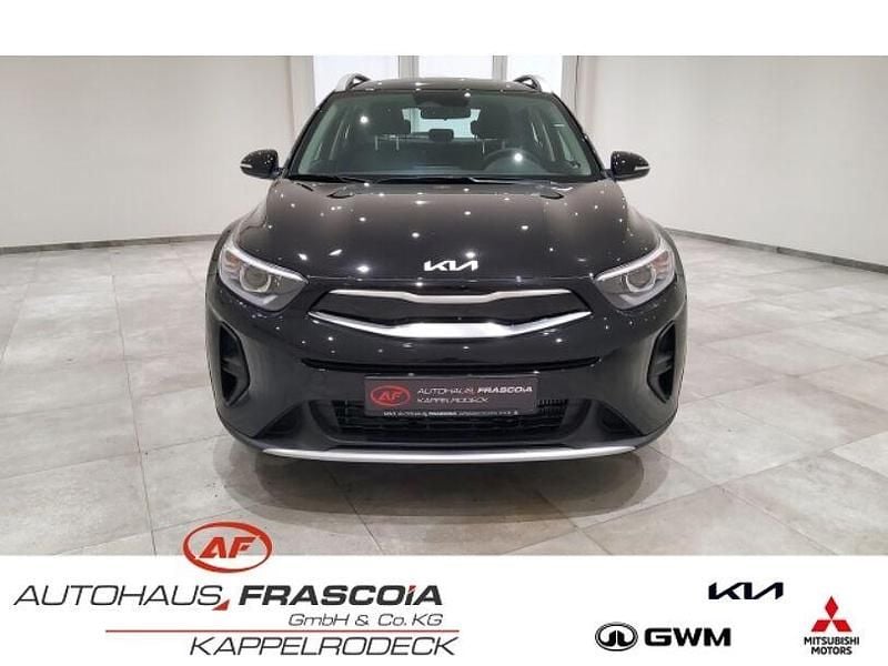 Uusi Kia Stonic Vision 101 HP (74 kW) 2025 Musta Katumaasturi