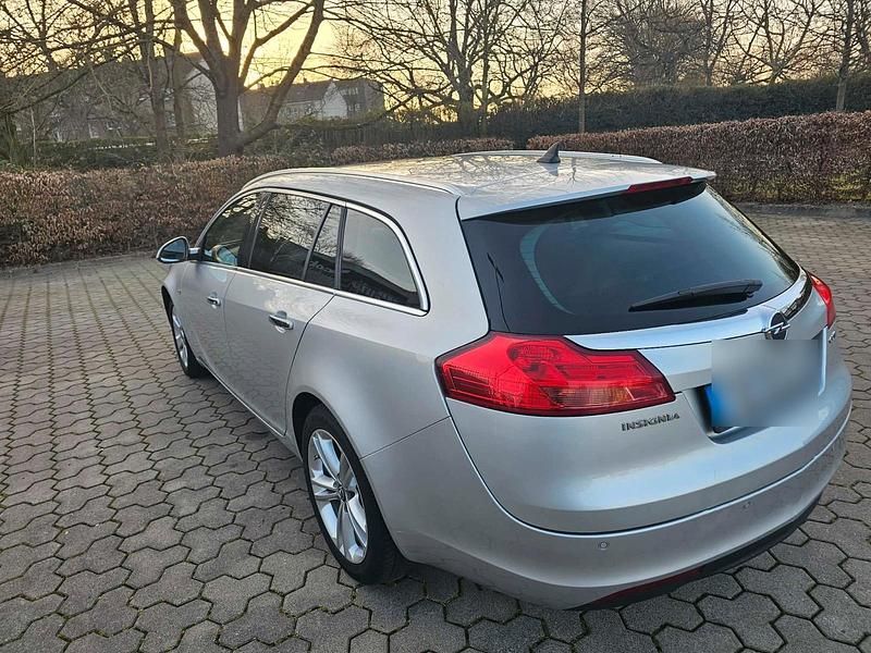 Gebraucht Opel Insignia Innovation 160 PS (117 kW) 2011 Silber Limousine