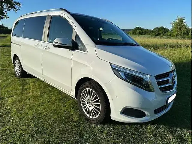 Gebraucht Mercedes V250 Edition 190 PS (139 kW) 2019 Bergkristallweiß metallic Van / Kleinbus