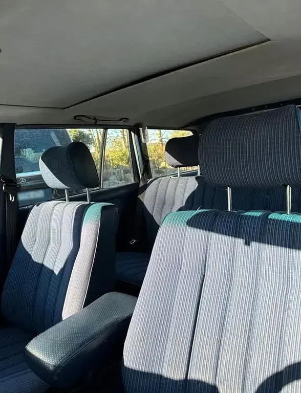 Gebraucht Mercedes 230 136 PS (100 kW) 1985 Blau Limousine