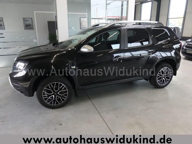 Gebraucht Dacia Duster 114 PS (83 kW) 2018 Schwarz SUV