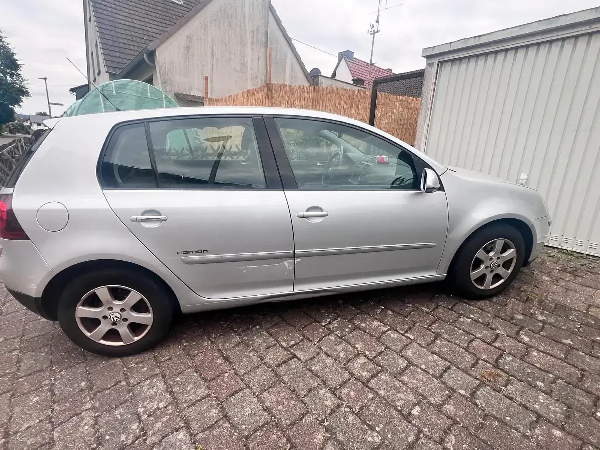 Gebraucht VW Golf V 80 PS (58 kW) 2008 Grau Kleinwagen