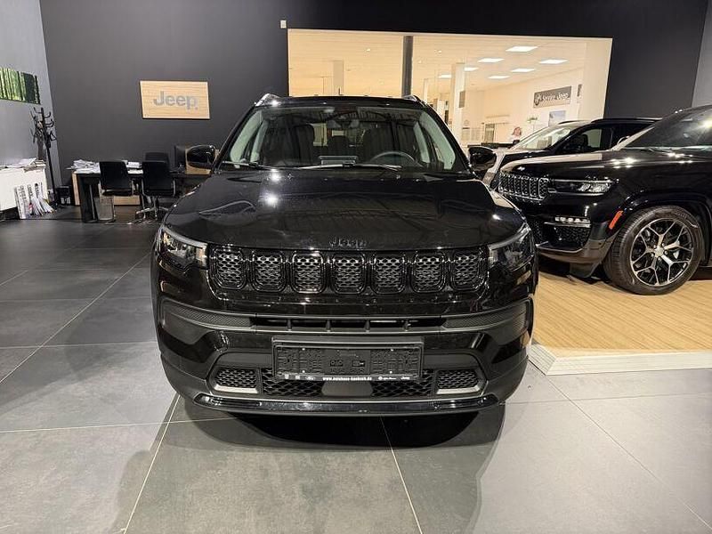 Gebraucht Jeep Compass Night Eagle 131 PS (96 kW) 2023 Black clear coat SUV