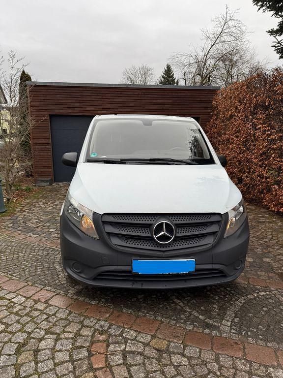 Weiß Gebraucht 2015 Mercedes Vito Van | 12.199 € (Fairer Preis) - Bild 1/4