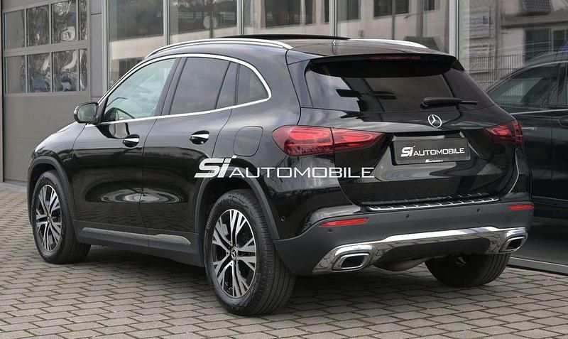 Gebraucht Mercedes GLA180 Progressive 116 PS (85 kW) 2024 Schwarz SUV