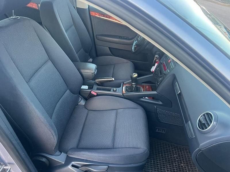 Używany Audi A3 Ambiente 116 KM (85 kW) 2005 Srebrny Hatchback