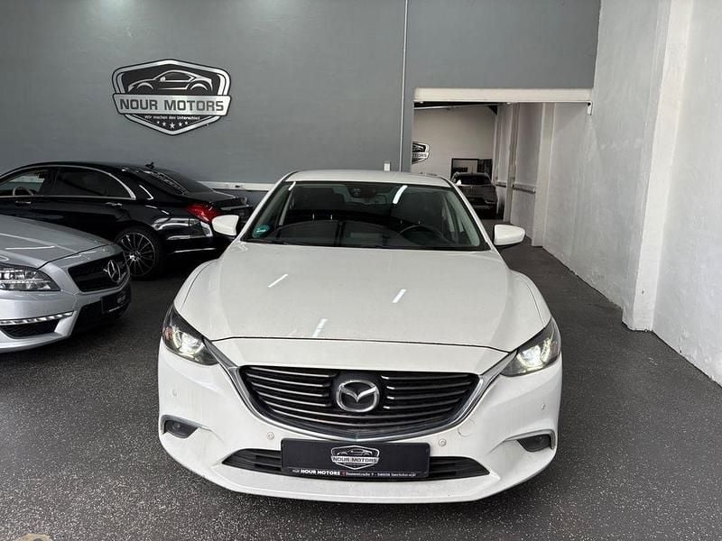 Weiß Gebraucht 2015 Mazda 6 Exclusive-Line Limousine | 5.900 € (Superpreis) - Bild 1/4