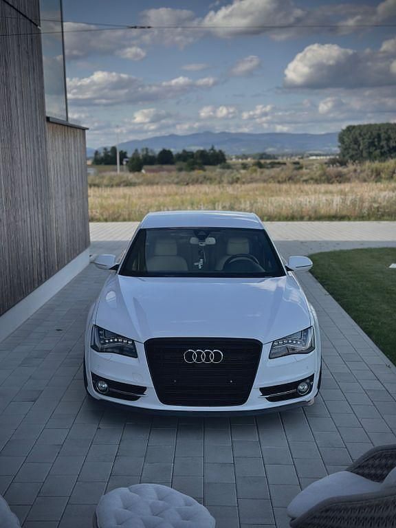 Weiß Gebraucht 2011 Audi A8 Ambiente Limousine | 22.000 € - Bild 1/4