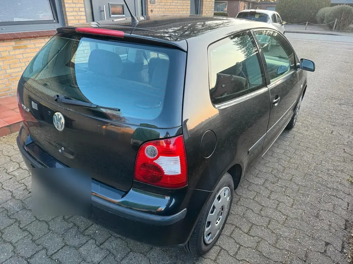Gebraucht VW Polo 64 PS (47 kW) 2001 Schwarz Kleinwagen
