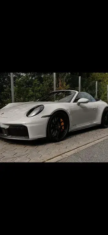 Gebraucht Porsche 992 541 PS (397 kW) 2025 Grau Cabrio