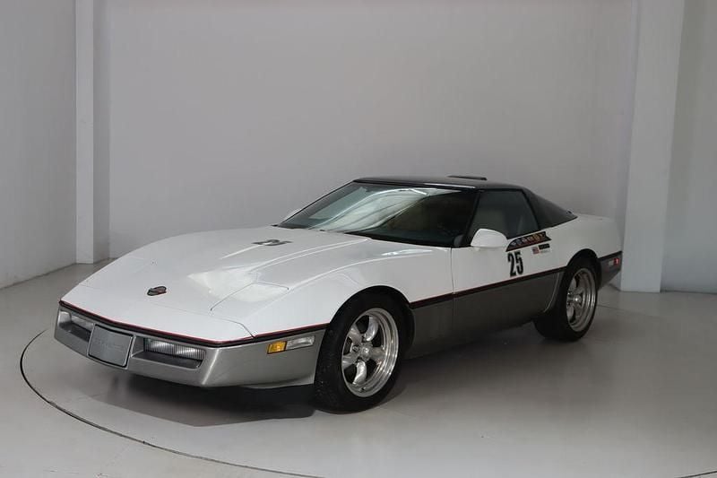 Weiß Gebraucht 1986 Corvette C4 Coupé | 13.490 € - Bild 1/4