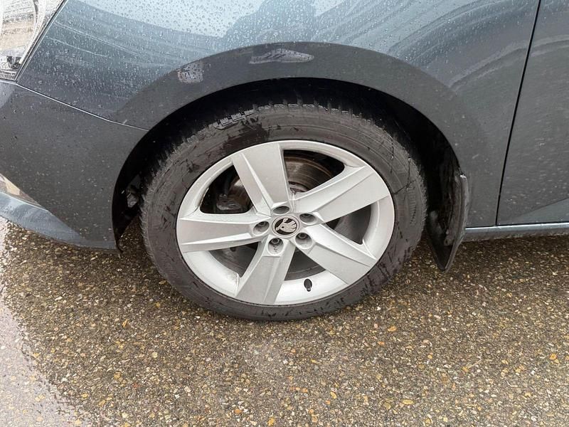 Gebraucht Skoda Fabia Style 95 PS (69 kW) 2017 Grau Kleinwagen