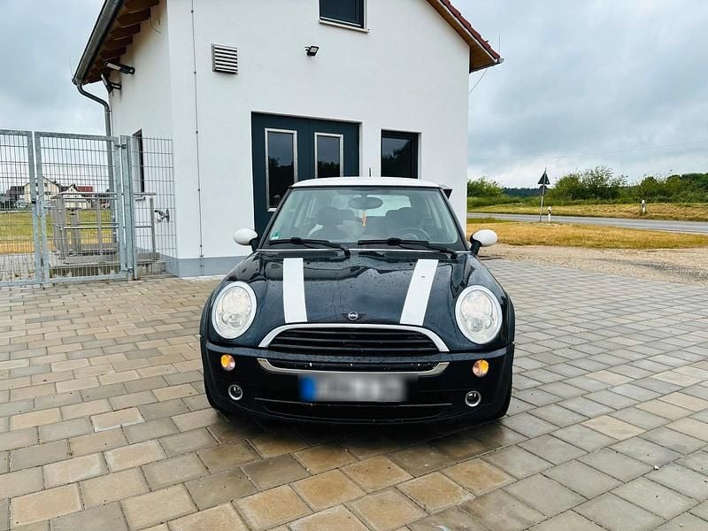 Second-hand Mini Cooper 115 CP (84 kW) 2004 Negru Hatchback