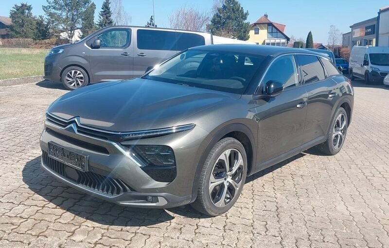 Grau Gebraucht 2023 Citroën C5 X Feel Limousine | 18.990 € (Guter Preis) - Bild 1/4