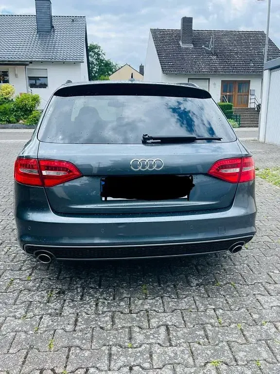 Gebraucht Audi A4 S-Line 245 PS (180 kW) 2013 Grau Kombi