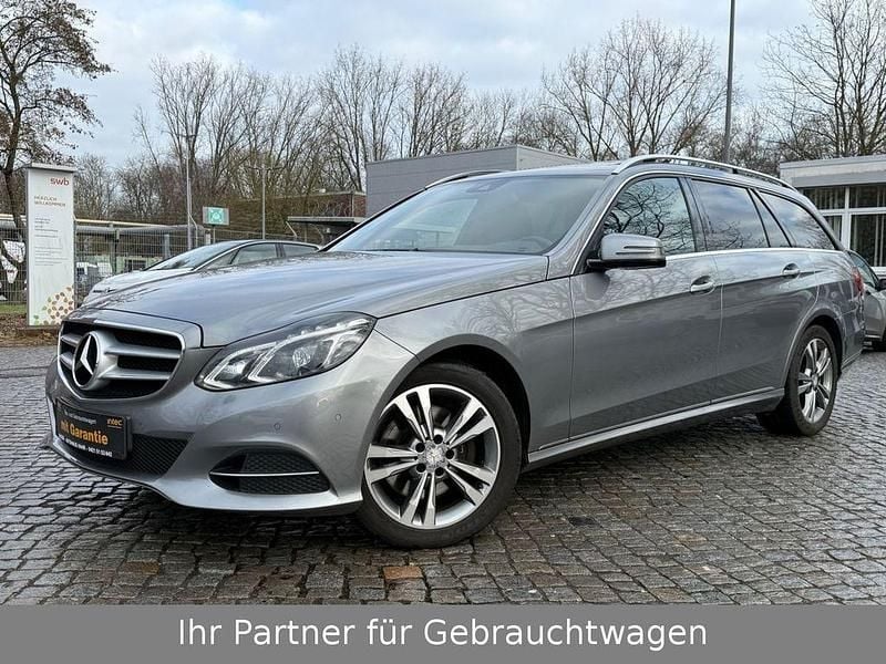 Gebraucht Mercedes E250 204 PS (150 kW) 2014 Silber Limousine