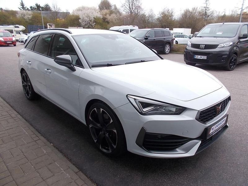 Gebraucht Cupra Leon VZ 310 PS (228 kW) 2022 Weiß Limousine