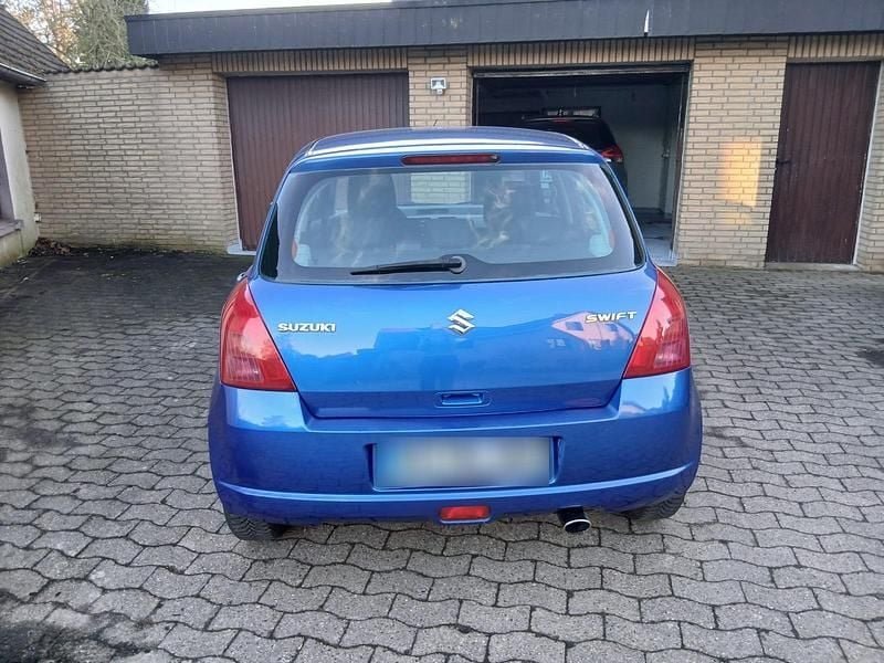 Gebraucht Suzuki Swift 72 PS (52 kW) 2005 Blau Kleinwagen