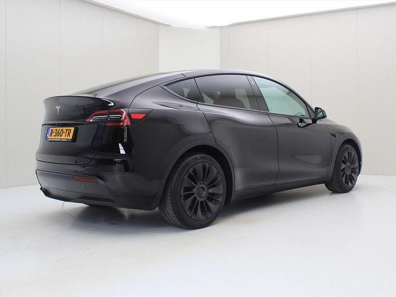 Usado Tesla Model Y Standard Range 250 kW (341 CV) 2022 Negro SUV
