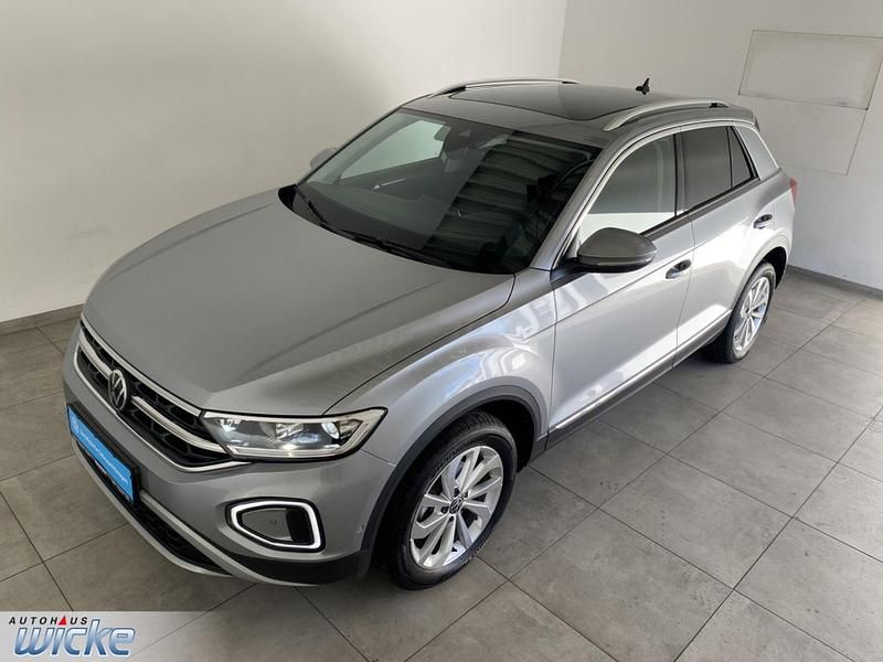 Usata VW T-Roc Style 150 CV (110 kW) 2024 Argento SUV